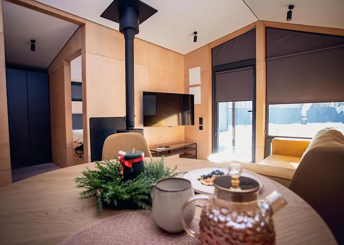 木屋 La And *